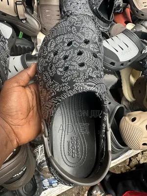 Hilly Crocks