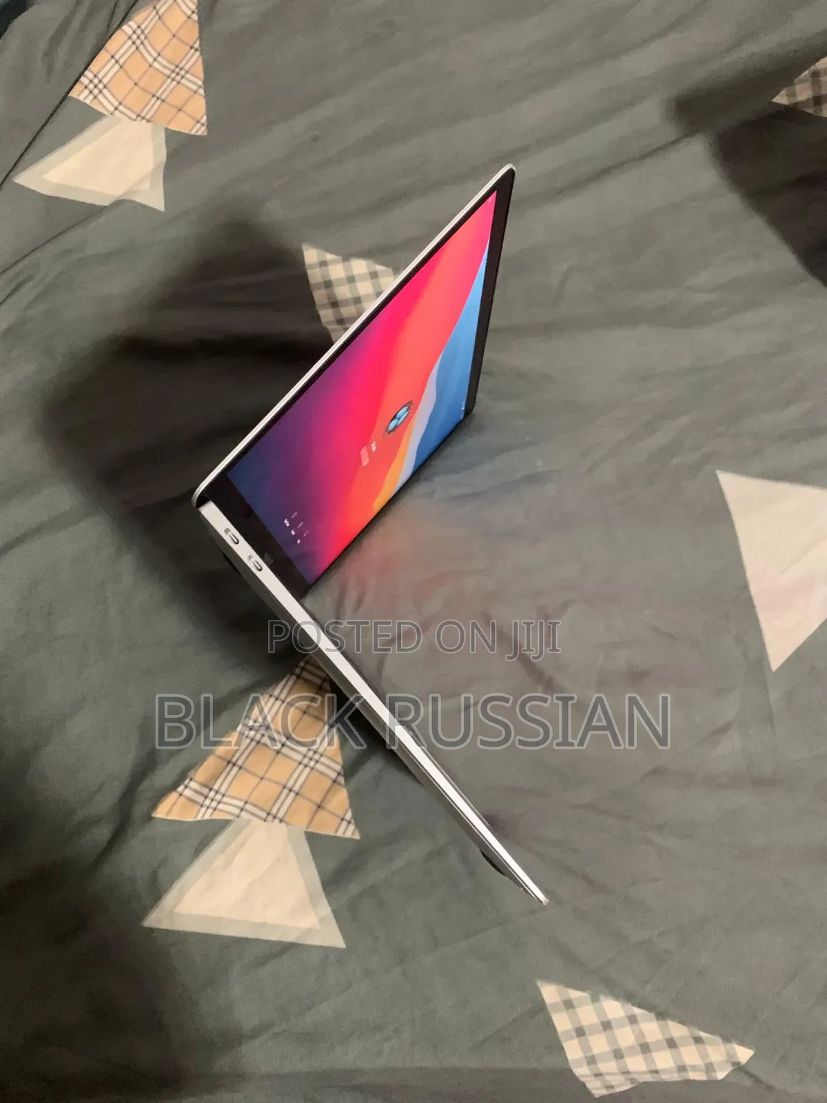 Laptop Apple MacBook Pro 2021 M1 8GB Apple M1 SSD 128GB