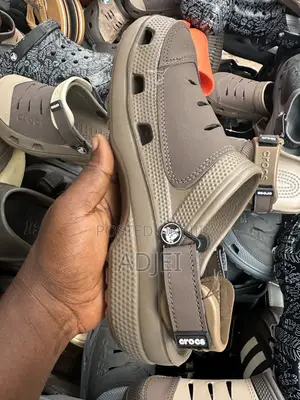 Hilly Crocks