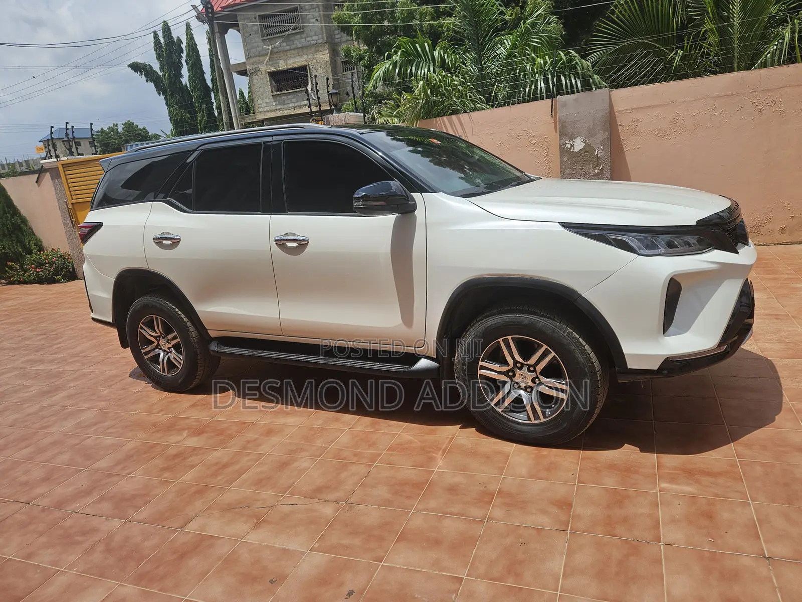 Toyota Fortuner 2.7 AWD 2021 White