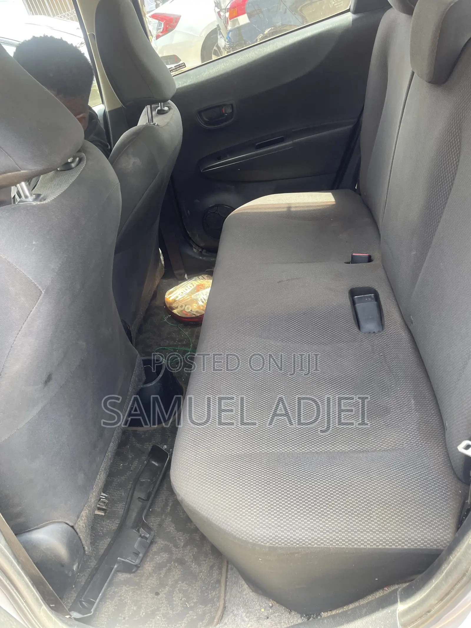 Toyota Vitz 2013 Silver