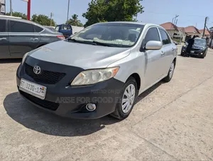 Toyota Corolla LE 4dr Sedan (1.8L 4 cyl 4A) 2009 Silver