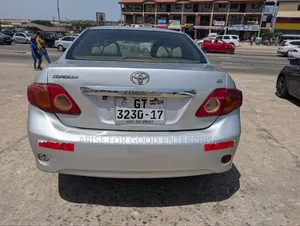 Toyota Corolla LE 4dr Sedan (1.8L 4 cyl 4A) 2009 Silver