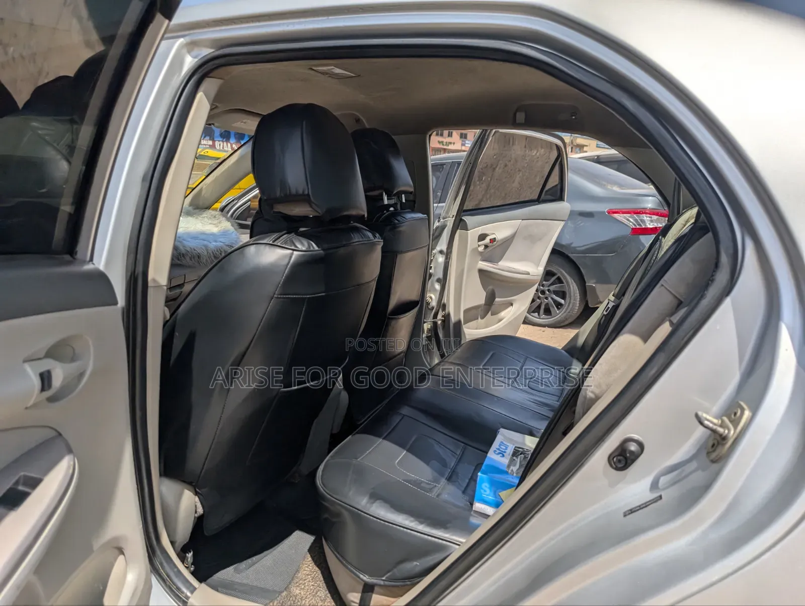 Toyota Corolla LE 4dr Sedan (1.8L 4 cyl 4A) 2009 Silver