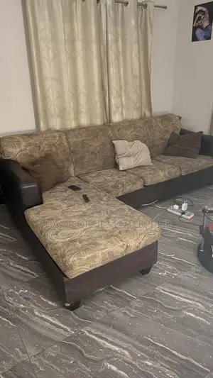 4 Seater L Shaped Sofa Used