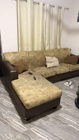 4 Seater L Shaped Sofa Used