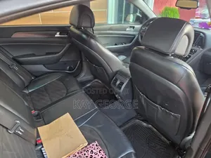 Hyundai Sonata Sport 2.0T Sedan FWD (2.0L 4cyl 6A) 2016 Black