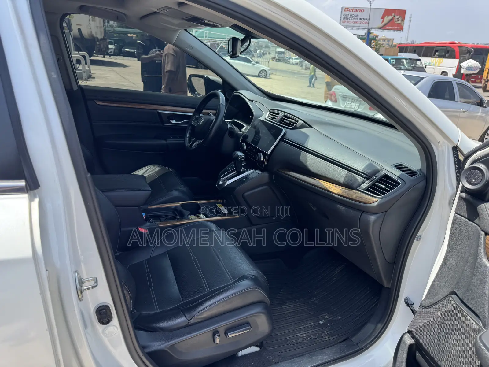 Honda CR-V Touring AWD 2019 White