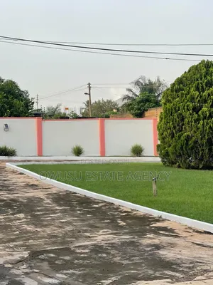 4bdrm Apartment in Apatrapa, Kumasi for rent