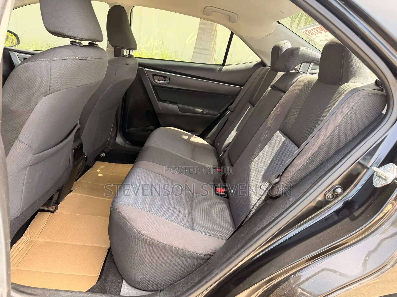 Toyota Corolla LE ECO 4dr Sedan (1.8L 4cyl CVT) 2017 Black