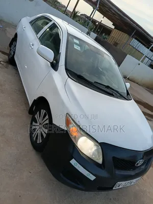 Toyota Corolla LE 4dr Sedan (1.8L 4 cyl 4A) 2009 White