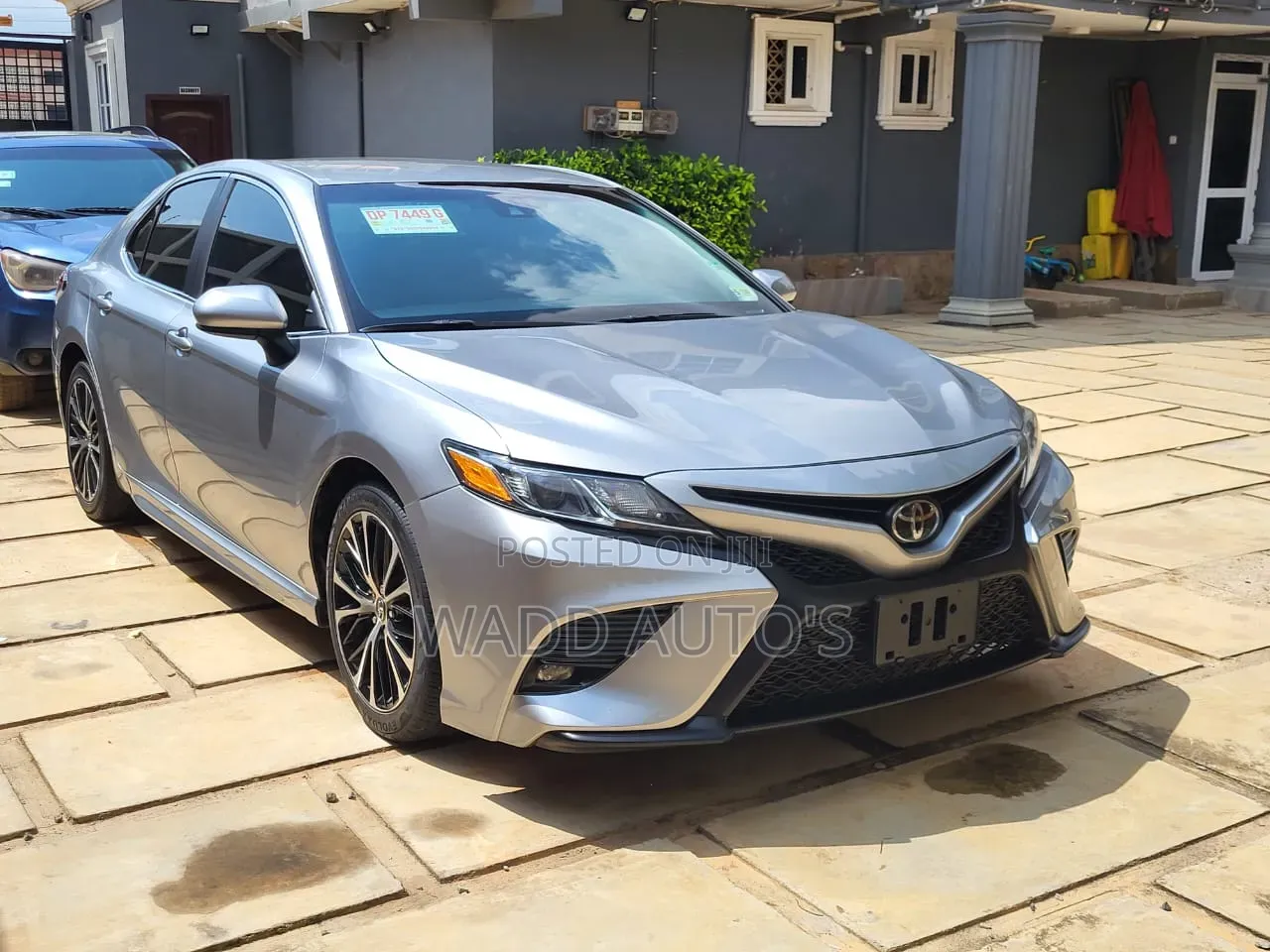Toyota Camry 2018 Silver