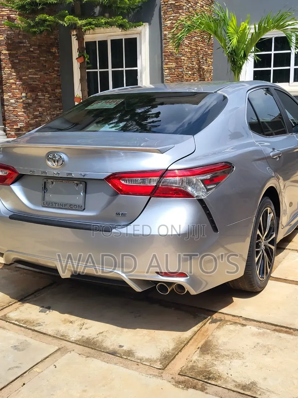 Toyota Camry 2018 Silver