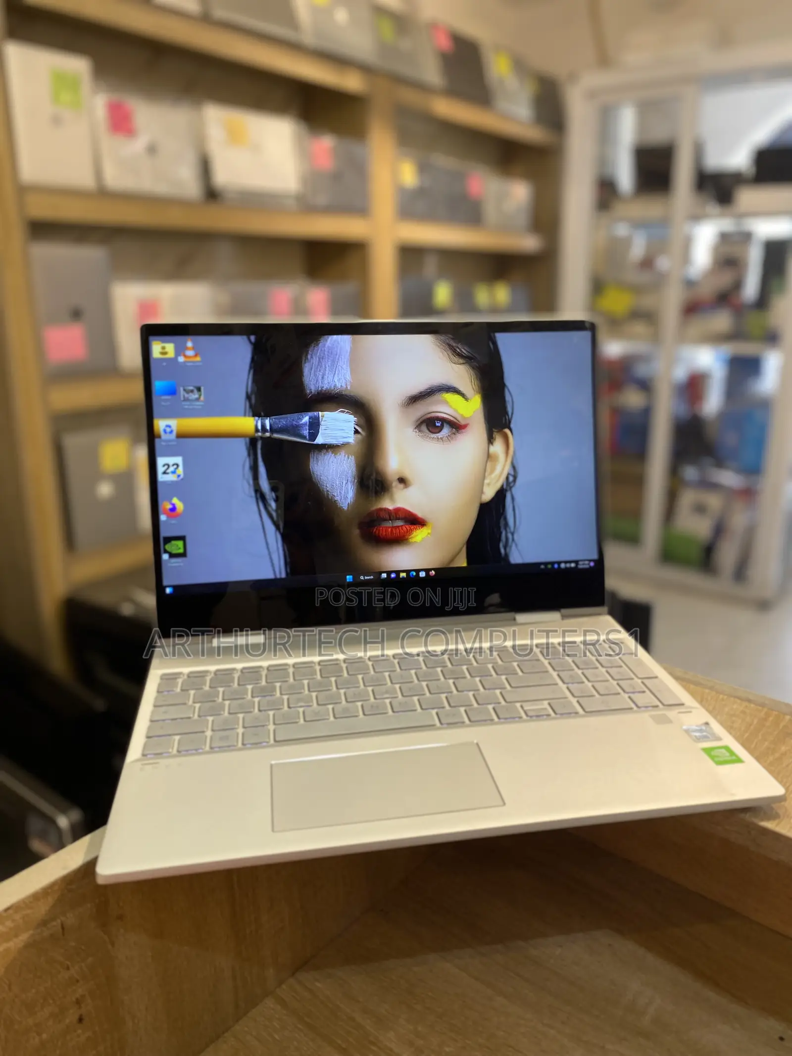 Laptop HP Envy X360 16GB Intel Core i7 SSD 256GB