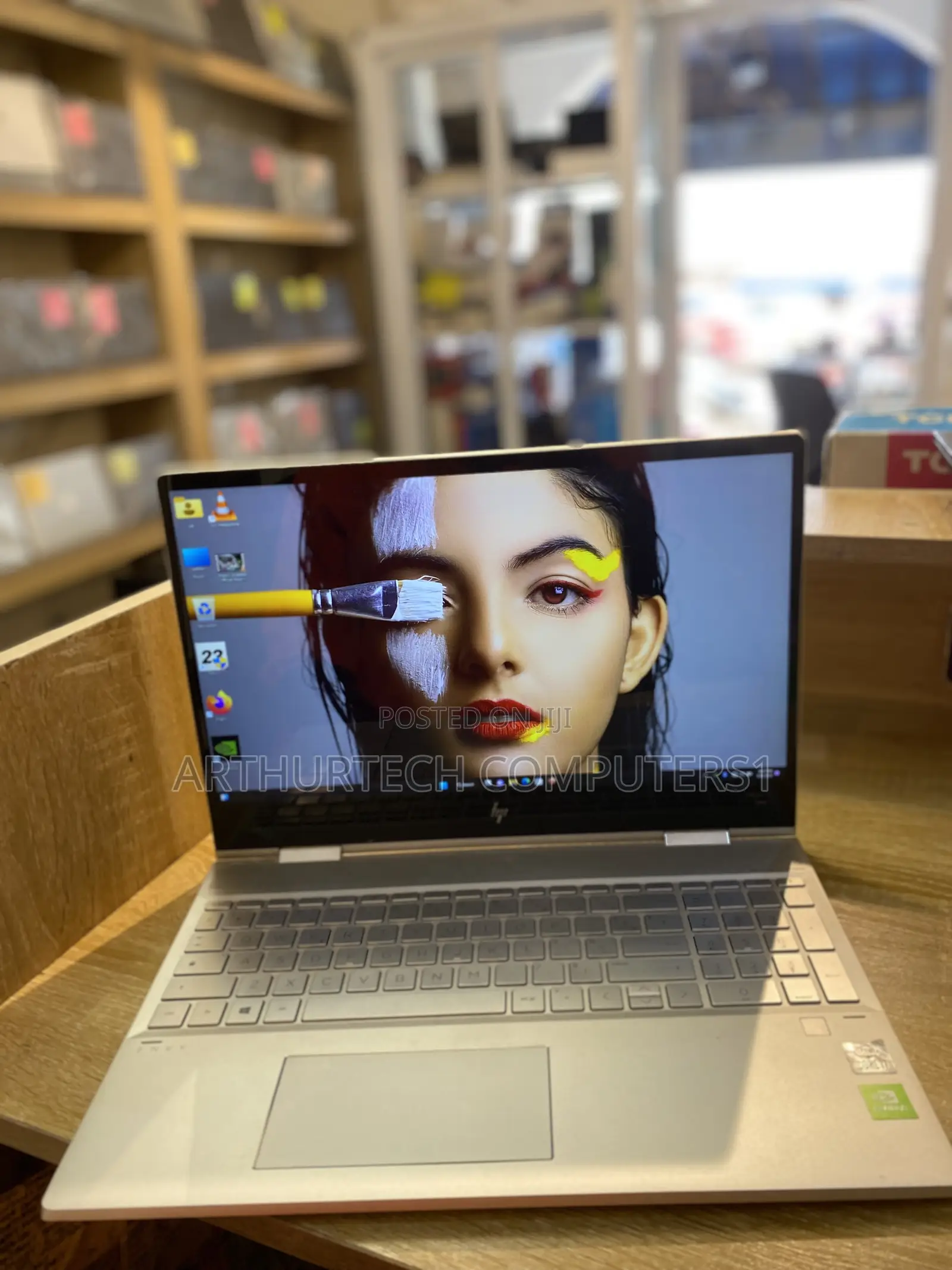 Laptop HP Envy X360 16GB Intel Core i7 SSD 256GB