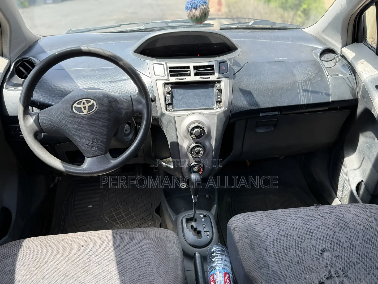 Toyota Vitz 2010 Black