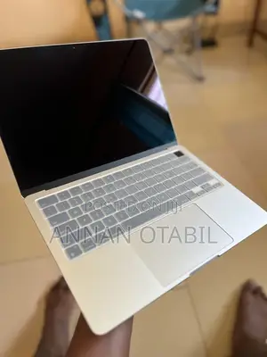 Laptop Apple MacBook Air 2023 M2 16GB Apple M2 SSD 512GB