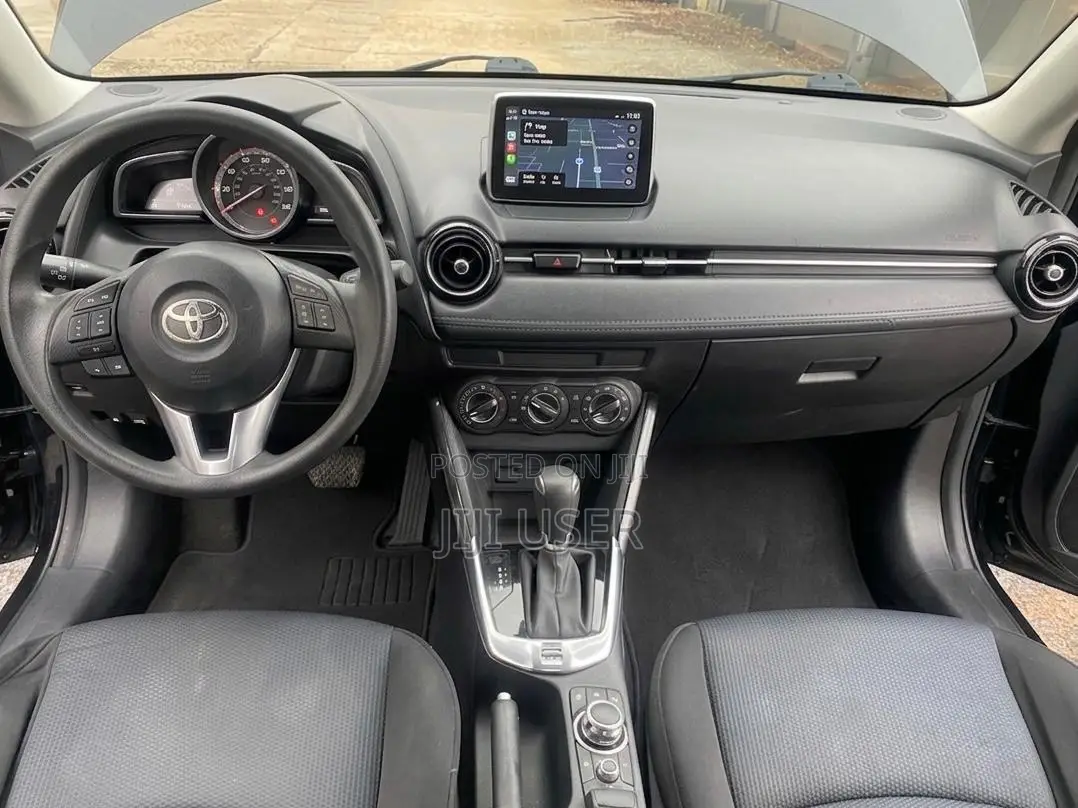 Toyota Yaris iA 1.5 FWD 2017 Gray