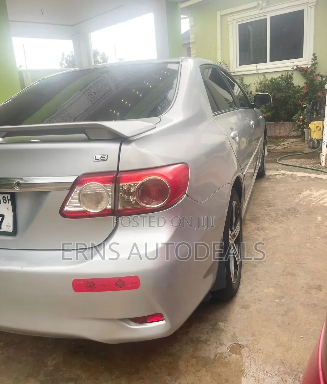 Toyota Corolla LE 4dr Sedan (1.8L 4cyl 4A) 2012 Silver