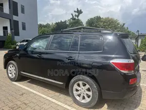 Toyota Highlander 3.5L 4WD 2013 Black
