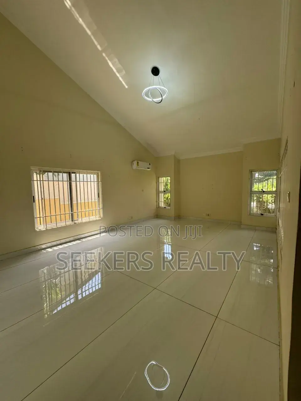 5bdrm Mansion in Seekers Realty, US Embassy Area for rent