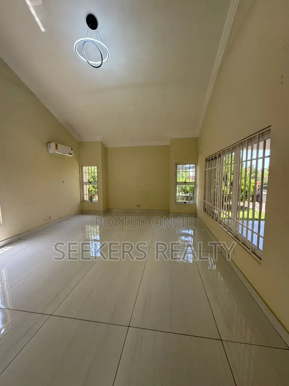 5bdrm Mansion in Seekers Realty, US Embassy Area for rent