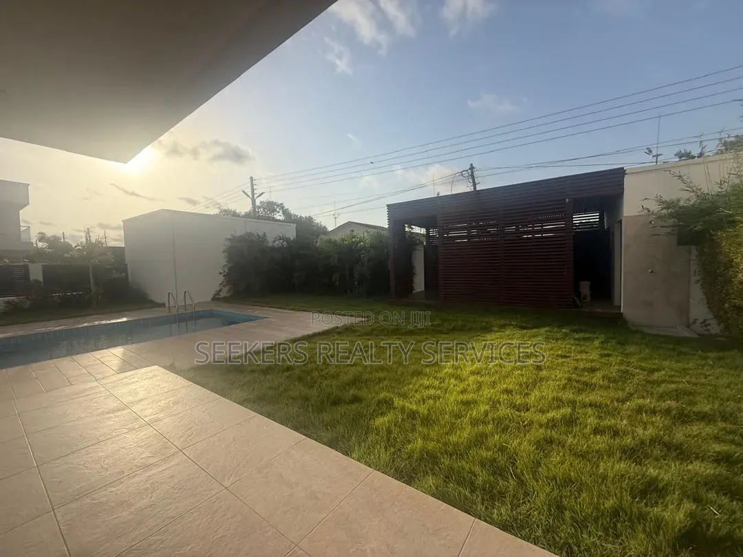 5bdrm Townhouse/Terrace in Seekers Realty, American House for sale