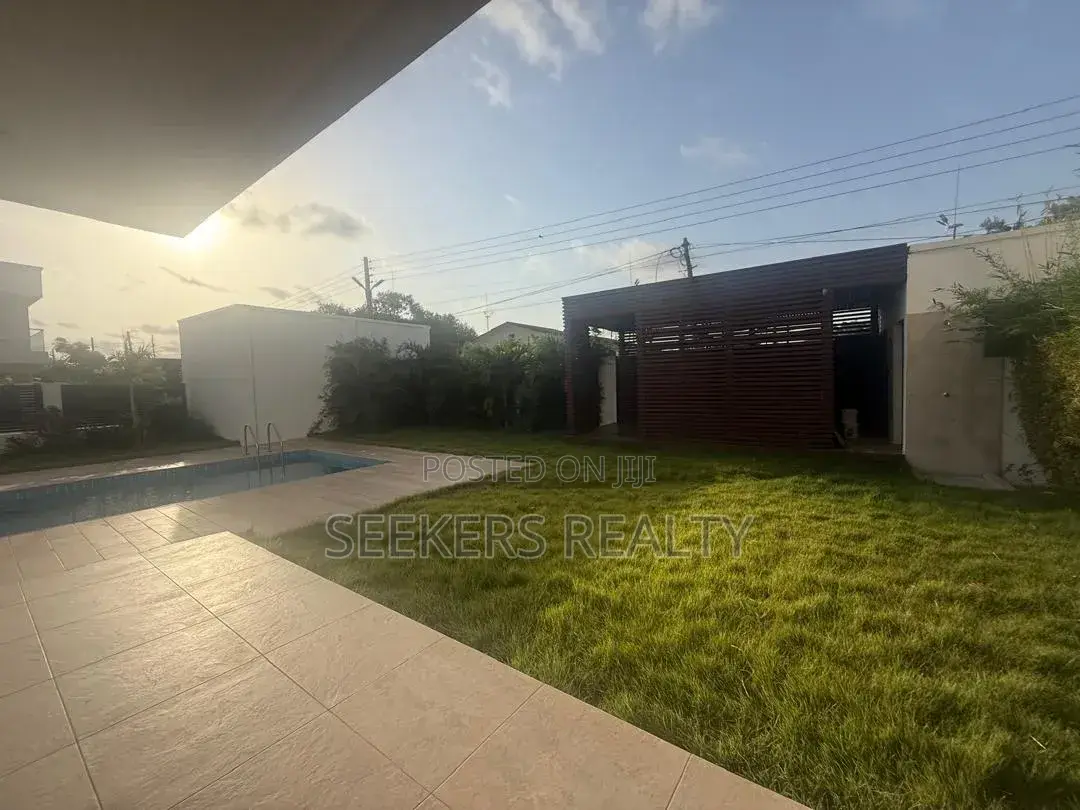 5bdrm Townhouse/Terrace in Seekers Realty, American House for sale