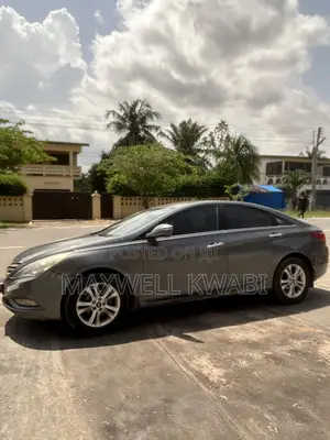Hyundai Sonata Limited 2.0T Sedan (2.0L 4cyl 6A) 2013 Beige