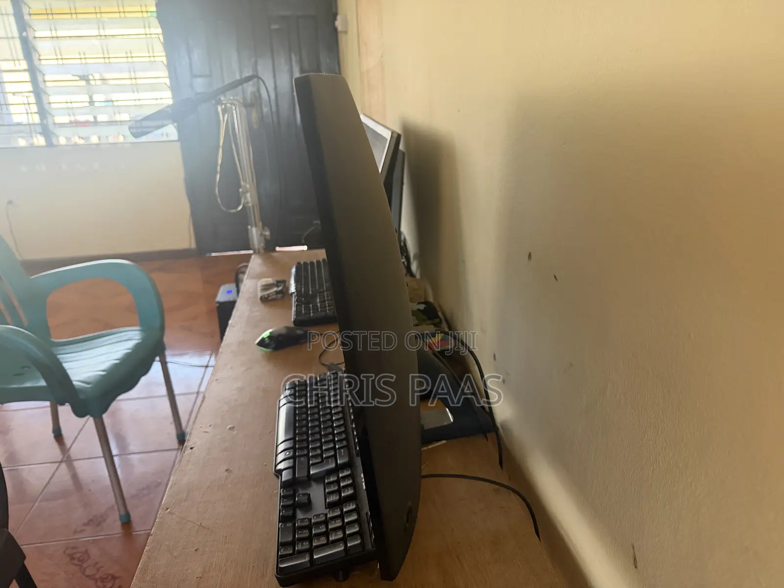 32 Inches Edgeless Samsung Curved Monitor (Slightly Used)