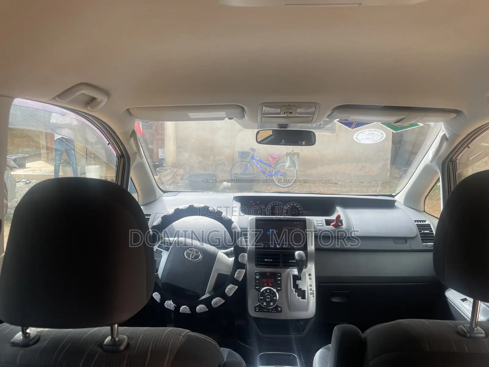 Toyota Voxy 2012 Black