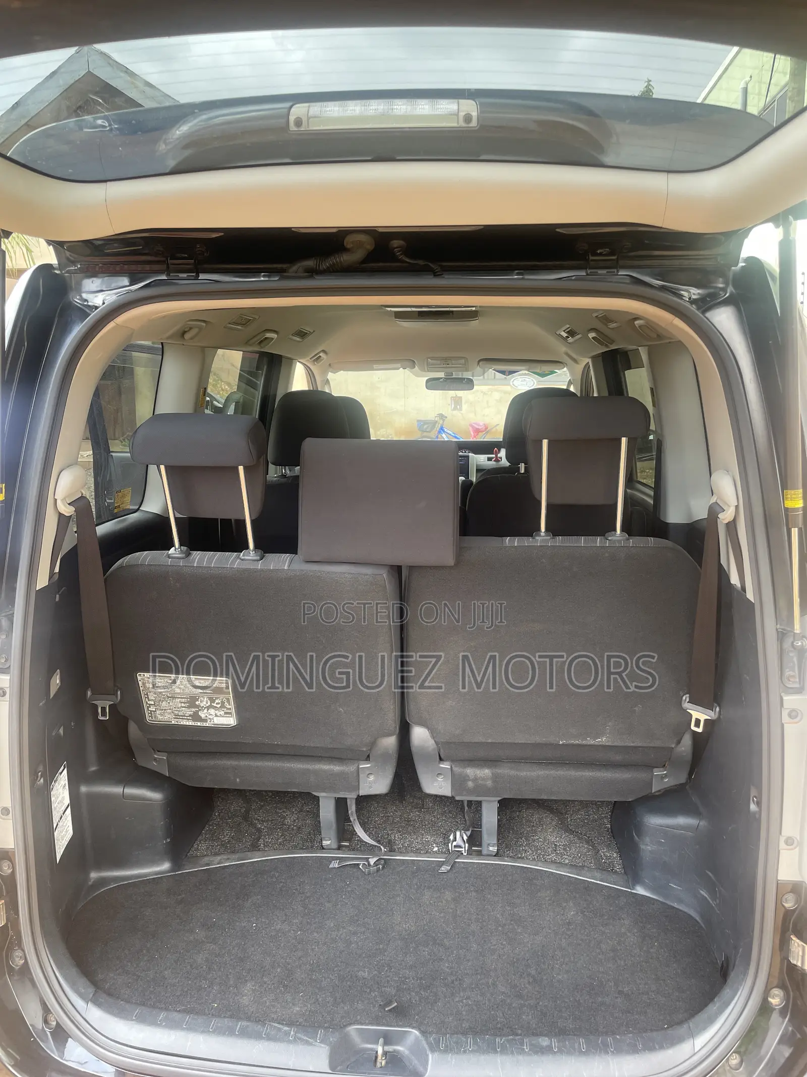 Toyota Voxy 2012 Black
