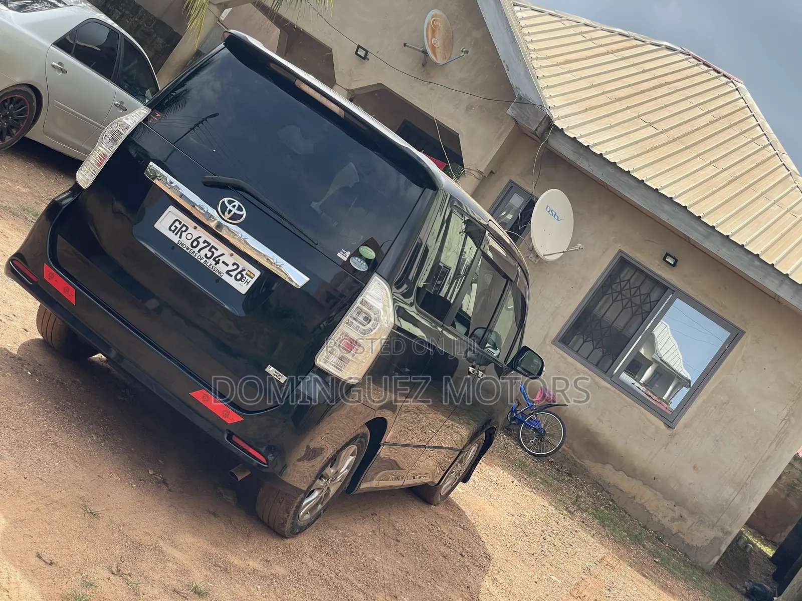 Toyota Voxy 2012 Black