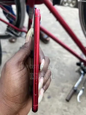 Apple iPhone XR 64 GB Red