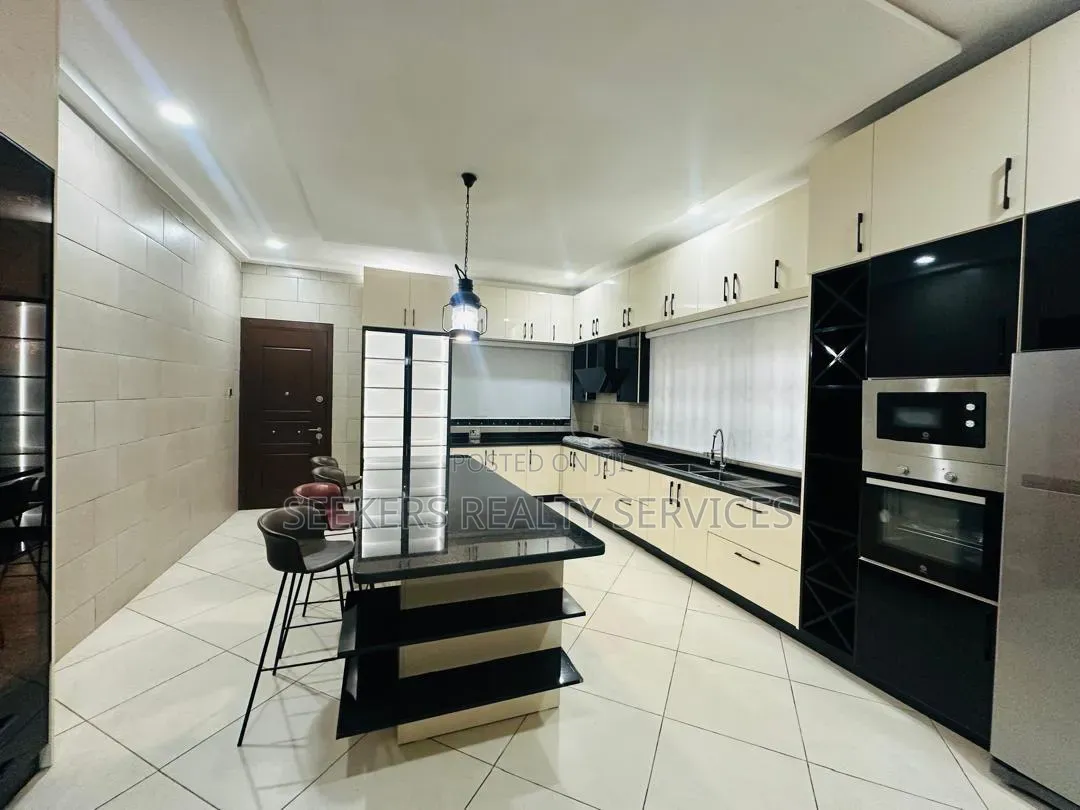 5bdrm House in Seekers Realty, Accra Metropolitan for sale