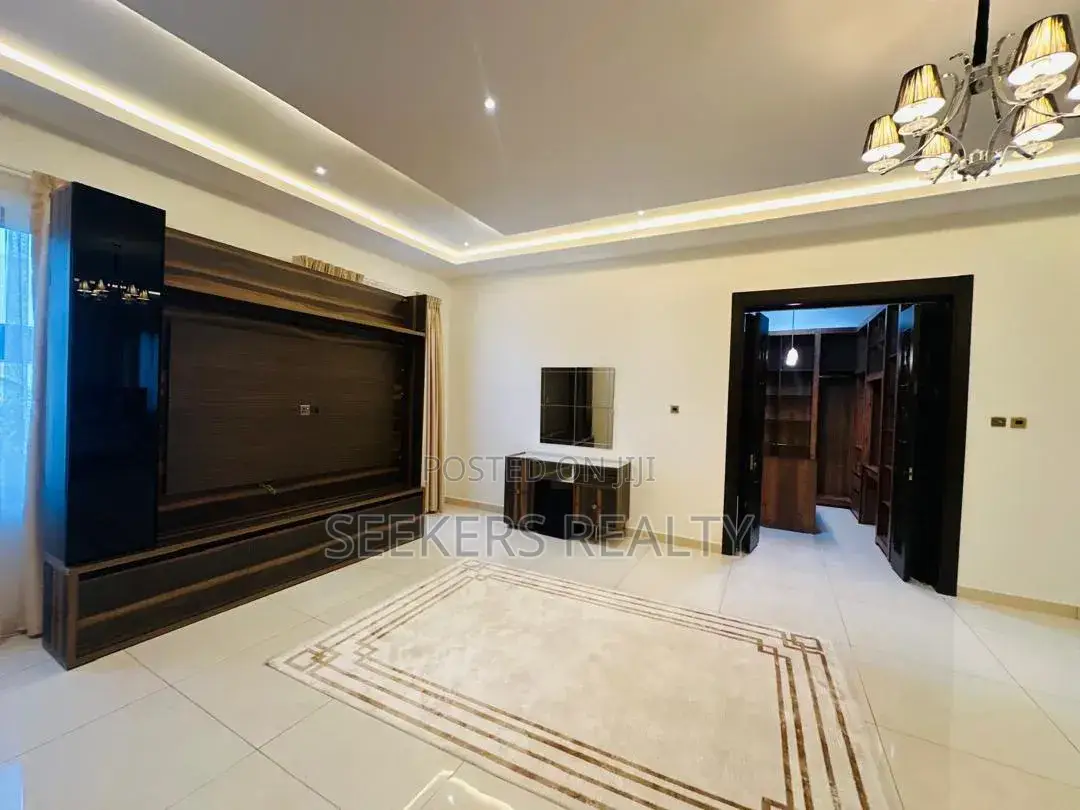 5bdrm House in Seekers Realty, Accra Metropolitan for sale