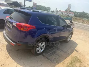 Toyota RAV4 2015 Blue