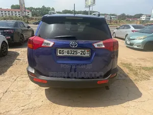 Toyota RAV4 2015 Blue