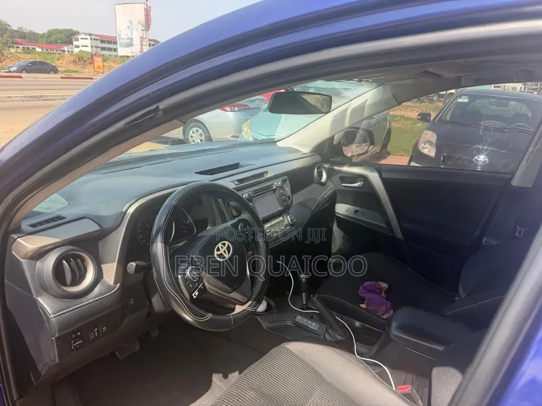 Toyota RAV4 2015 Blue