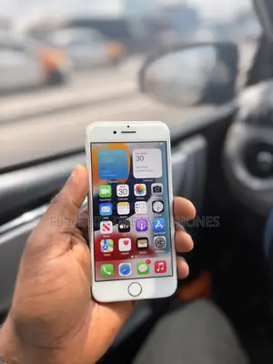 New Apple iPhone 7 32 GB White