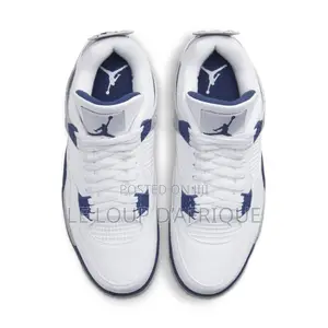 Air Jordan 4 Retro Midnight Navy