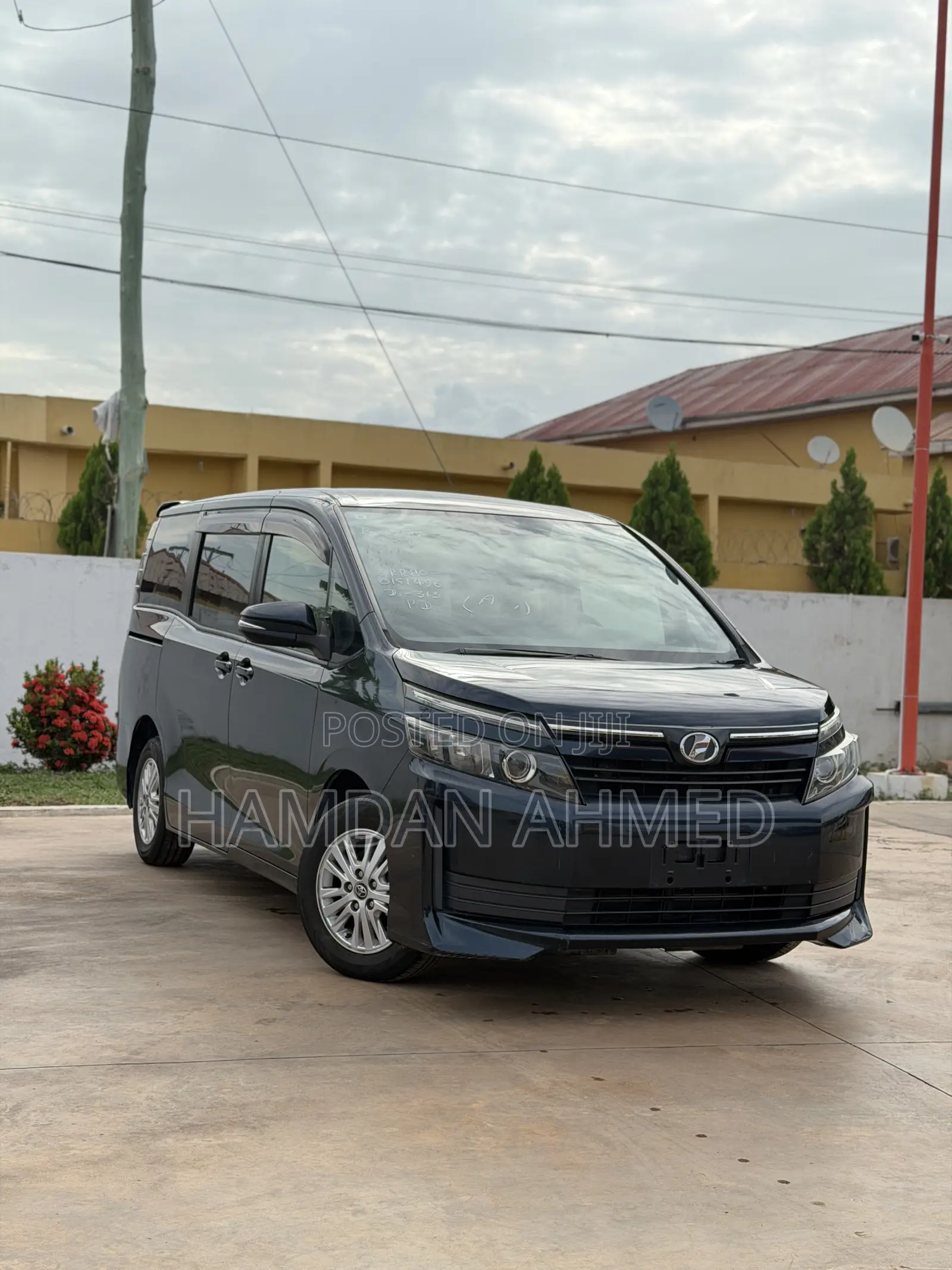 Toyota Voxy 2015 Blue