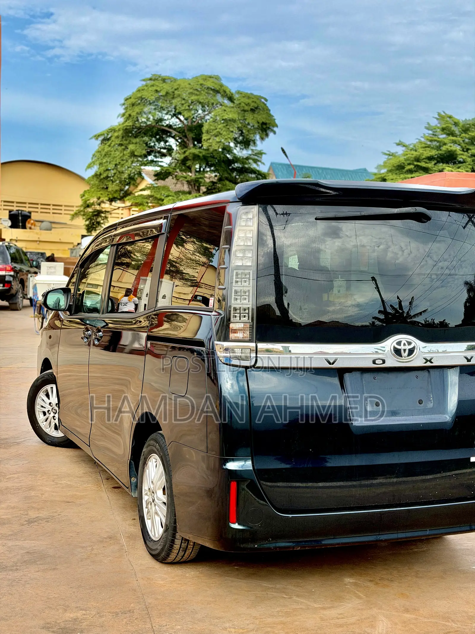 Toyota Voxy 2015 Blue