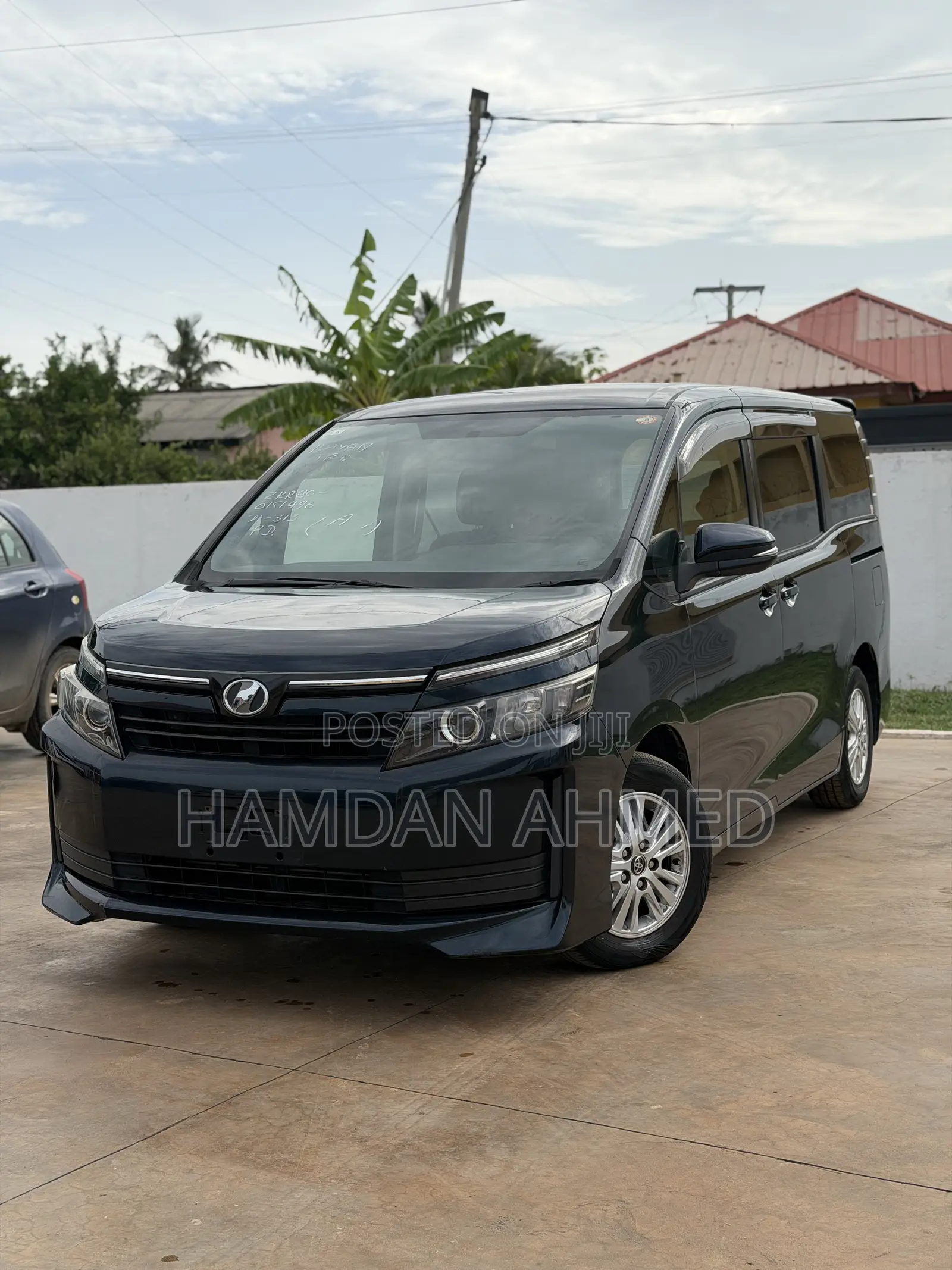 Toyota Voxy 2015 Blue