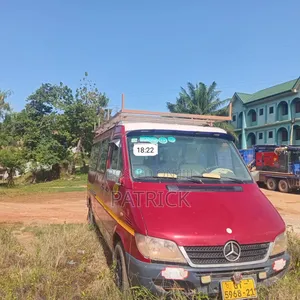 Mercedes-Benz Sprinter 2010 Red