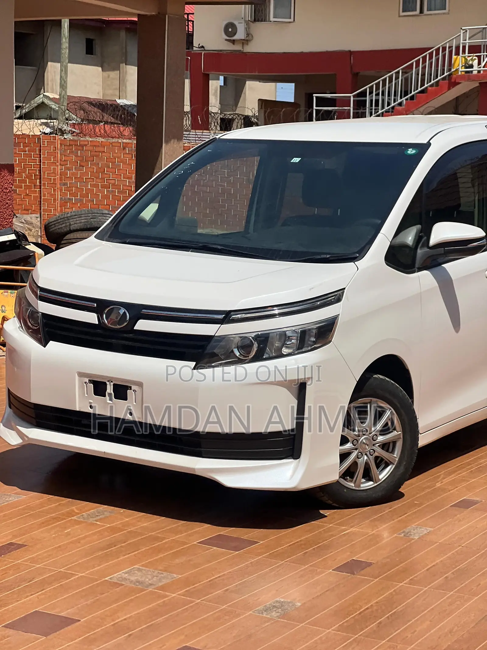 Toyota Voxy 2015 White