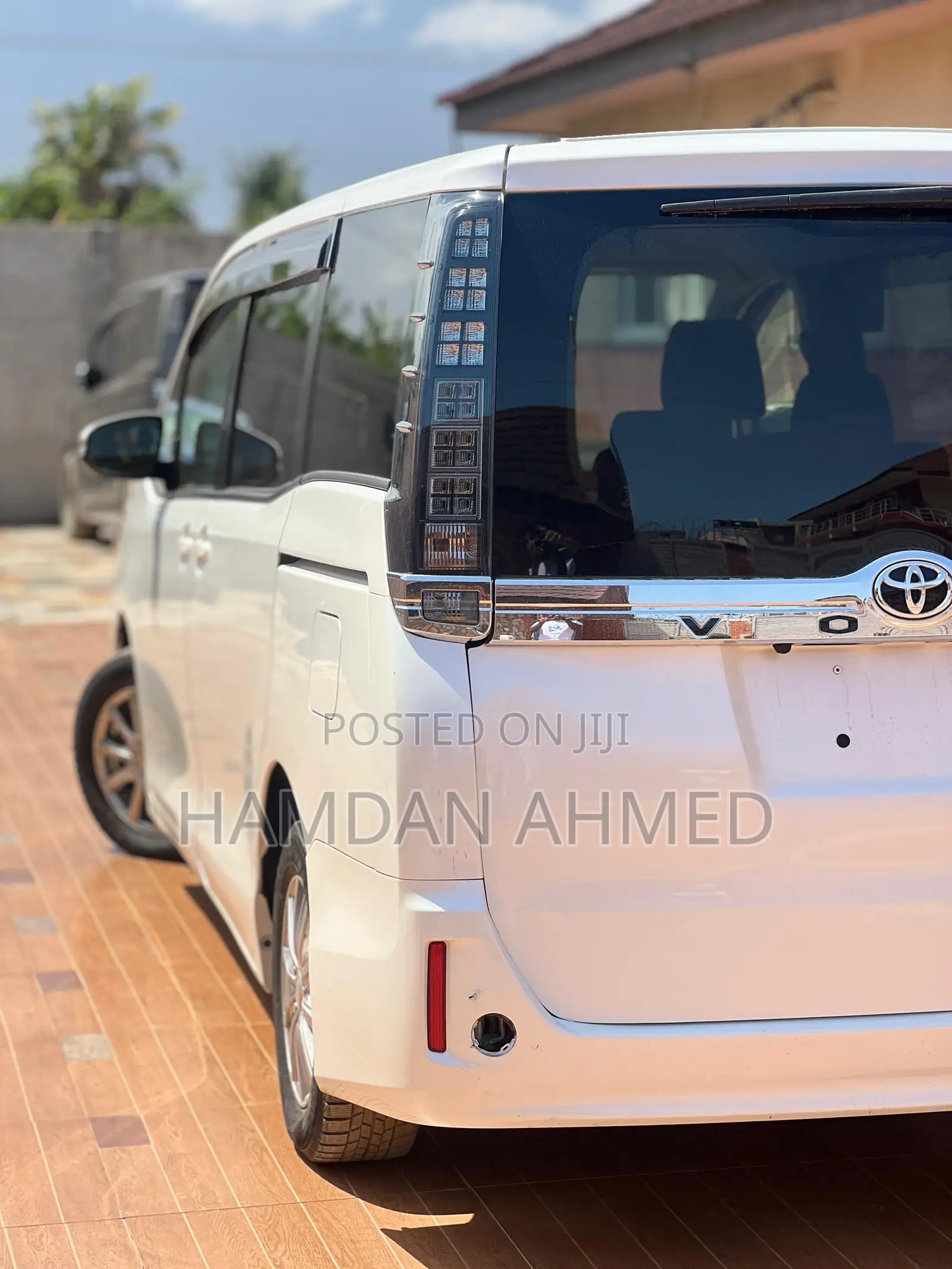 Toyota Voxy 2015 White