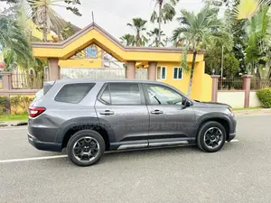 Honda Pilot EX-L 8 Passenger AWD 2023 Gray