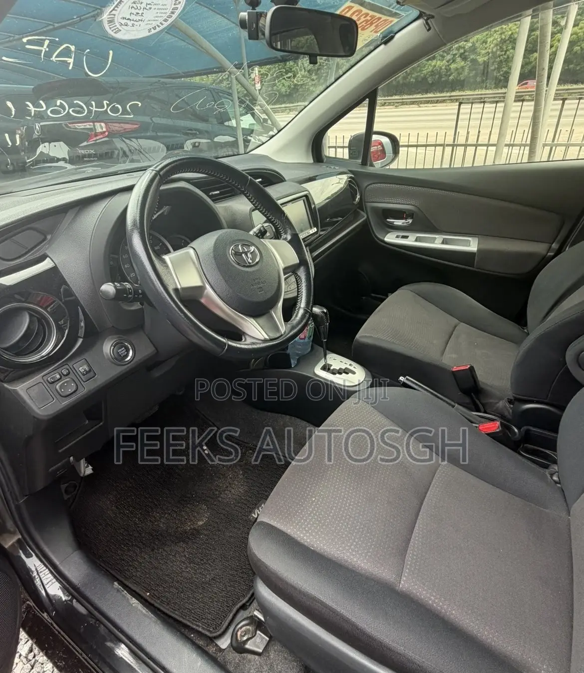 Toyota Vitz 2015 Black