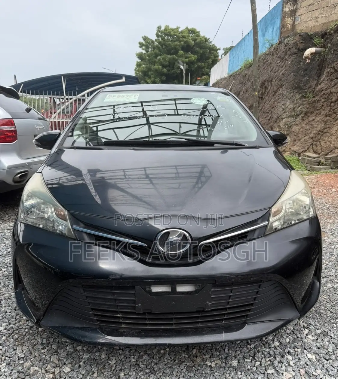 Toyota Vitz 2015 Black